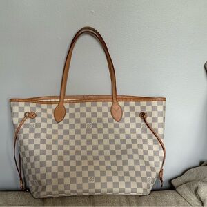 Louis Vuitton Neverfull MM Damier Azur with matching wristlet